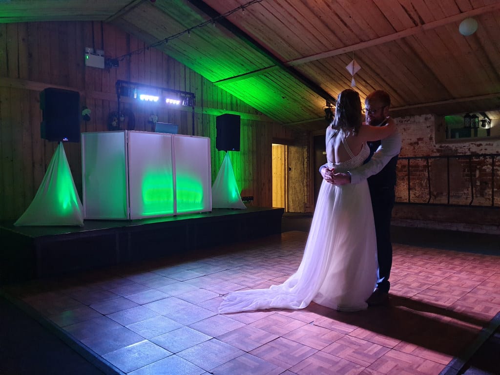 Stanford Farm Wedding First Dance Green Uplighting DJ Disco