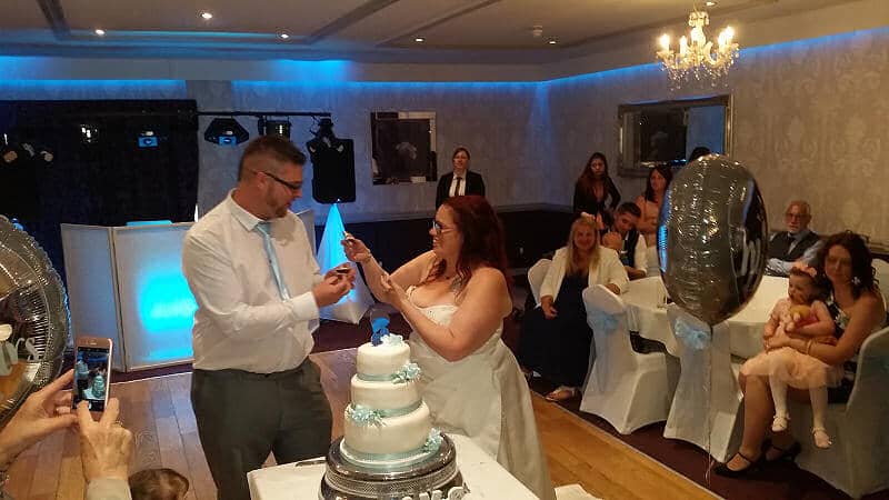 Cake Fight - Bride and Groom - Maesmawr Hall - Happy Sounds Mobile Disco
