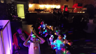 Fancy Dress Party - Happy Sounds Mobile Disco - Oops upside your head