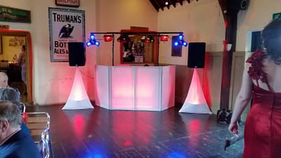 Mr and Mrs Meridths wedding - Red colour wash Three Tunns Inn Bishops Castle - Happy Sounds Mobile Disco